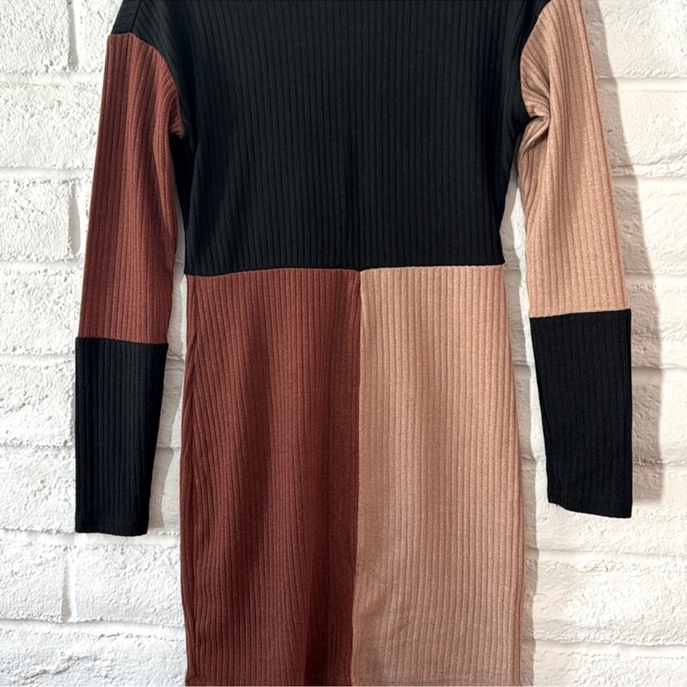 Color Block Ribbed Knit Mini Dress - Picture 2 of 5